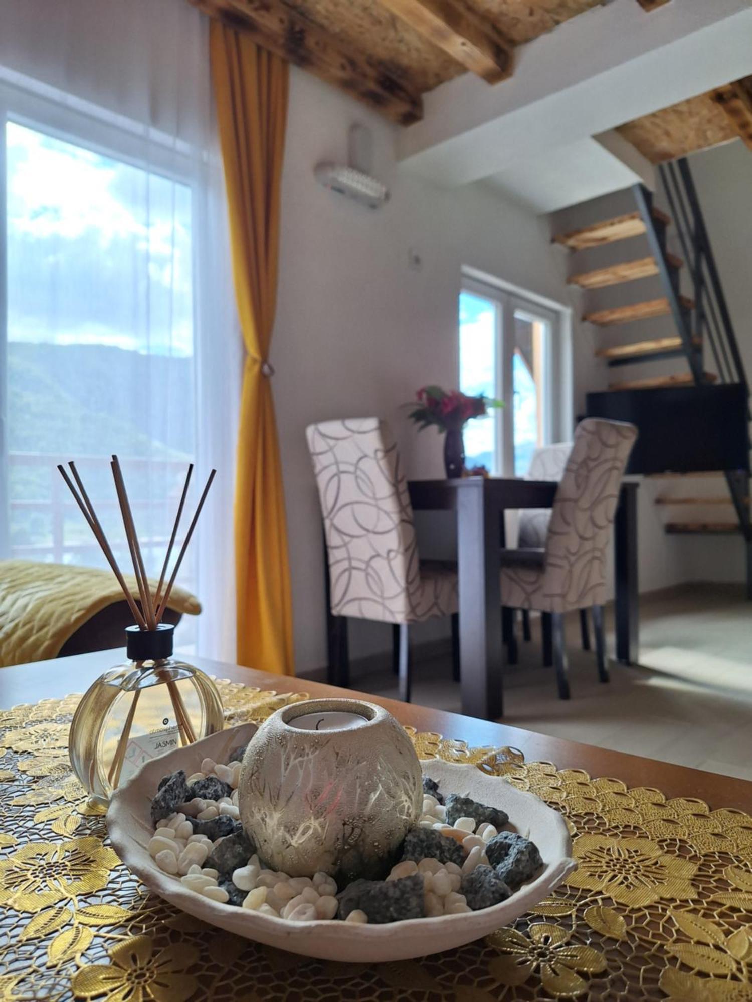 פלוזינה Apartmani Lena מראה חיצוני תמונה