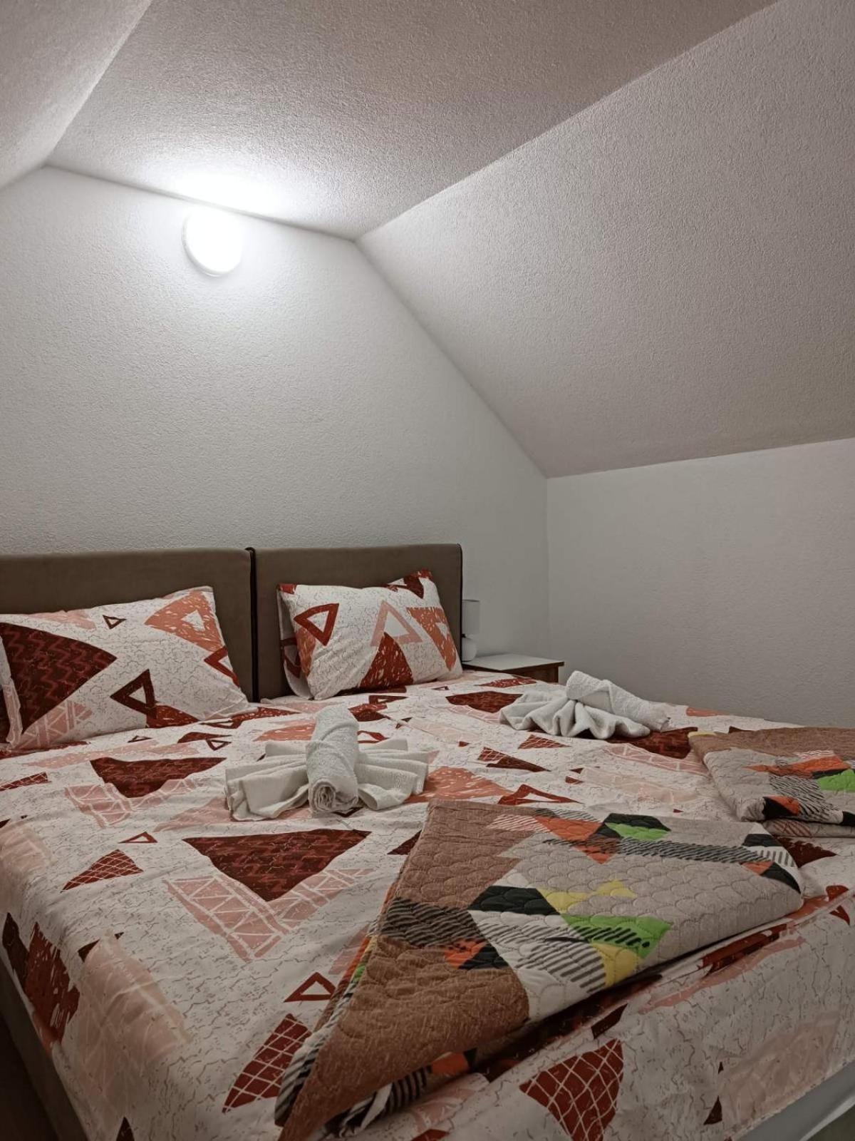 פלוזינה Apartmani Lena חדר תמונה